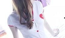 制服诱惑图片美女,美女生动演绎校园时尚风采