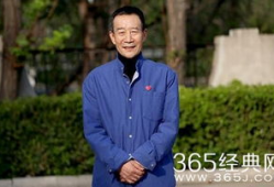 演员李雪健的年龄