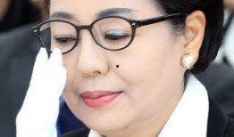 朴槿令年轻时的照片,朴槿令的青涩时光