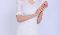 制服诱惑图片美女,美女生动演绎校园时尚风采