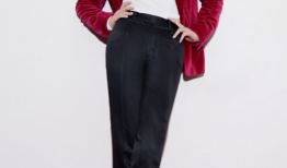 明星酒红色西服,明星酒红色西服风采独领风骚