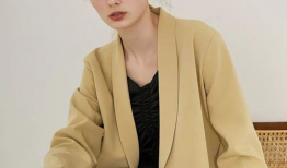 女主播二十出头,二十岁女主播的璀璨人生之旅”